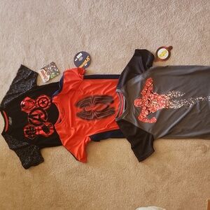 NWT 3 Boys size M (8) Spiderman, The Flash, Avengers shirts